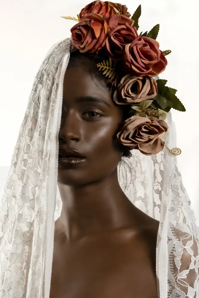 DAS, CHANDRA JAYATU: RAGAZZA DEI FIORI