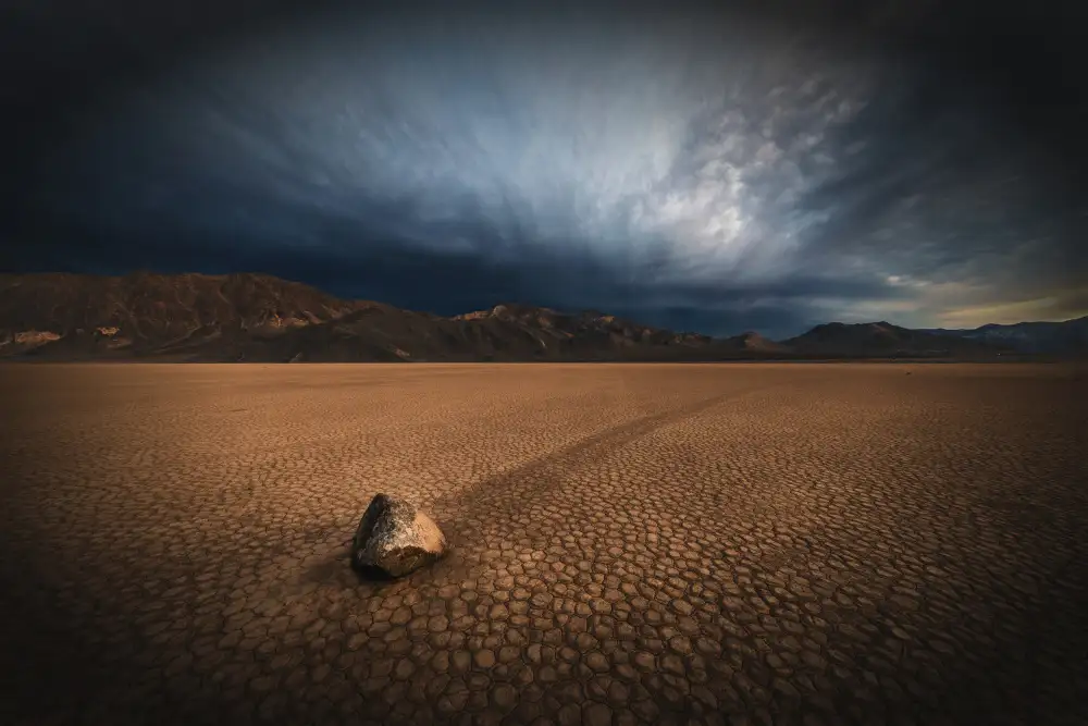 May, G.: Correre attraverso il deserto