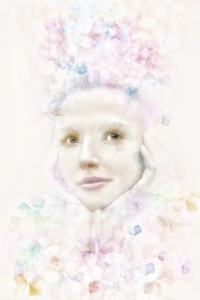 Shumilova, Ludmila: La femme aux hortensias - Donna con ortensie