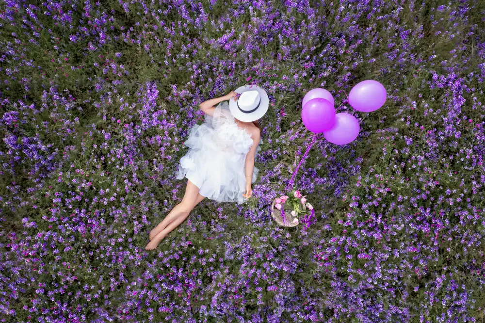 Wang, Bill: Ragazza tra i fiori