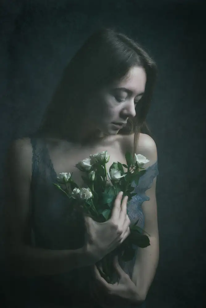 Franke, Ruth: ritratto con rose