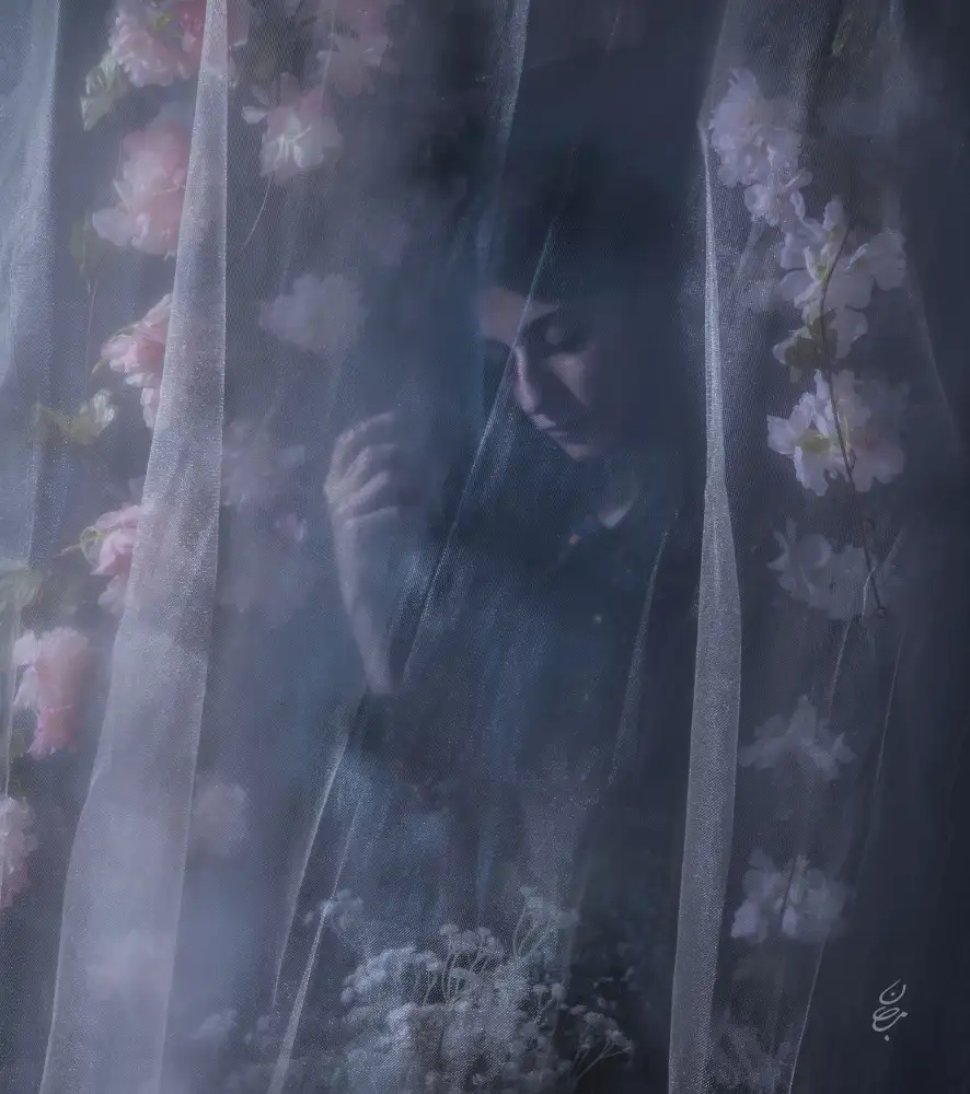 marjanmashhadi: Tra i fiori