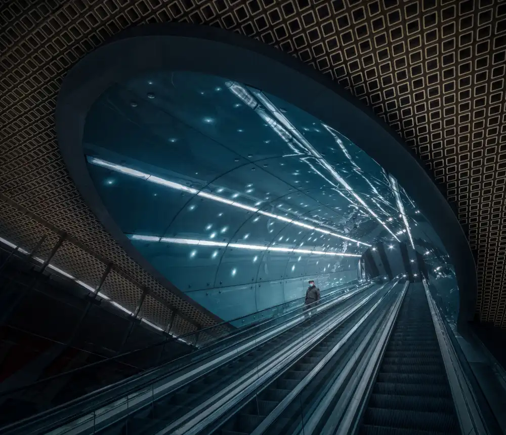 Derangowski, Lukasz: Stazione