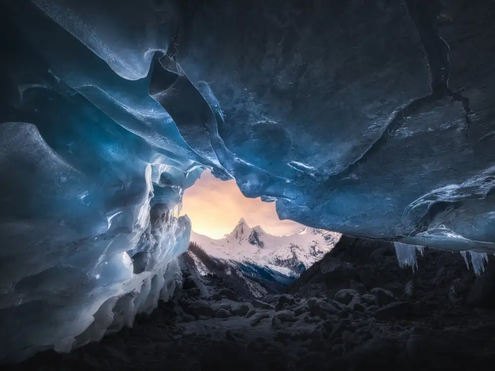 Ye, NingYun: Eishöhle und Schneeberg