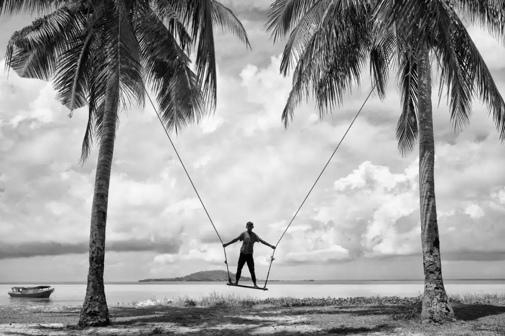 Long, Kieron: Tropischer Spielplatz