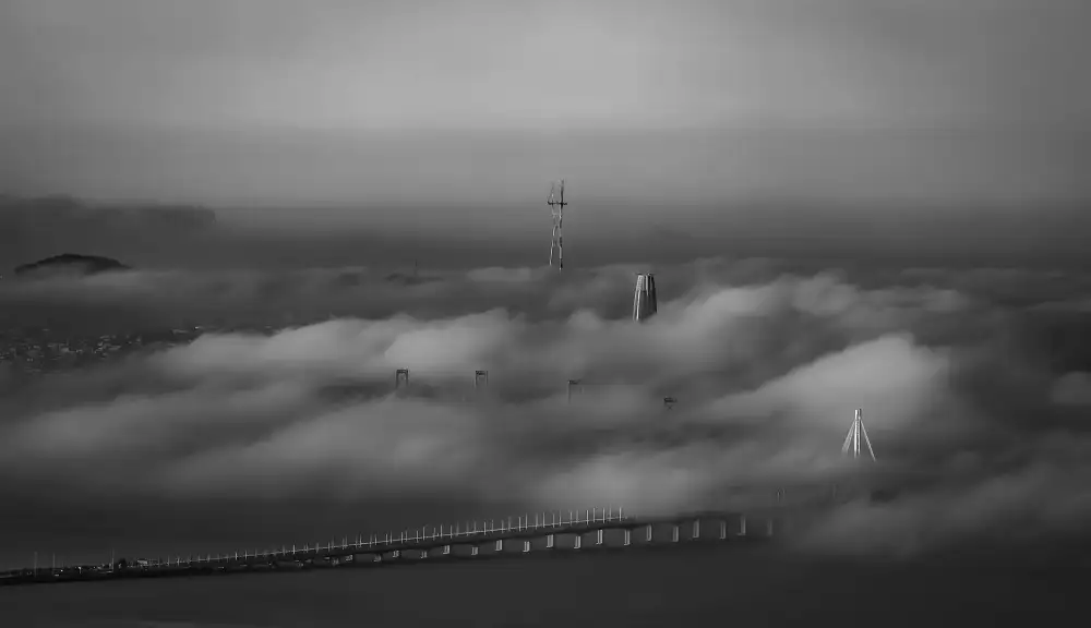 AN, ANNA: Fitta nebbia che rotola sul Bay Bridge