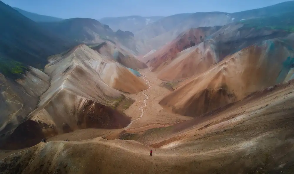 la, De Javier: Valle delle colline dipinte