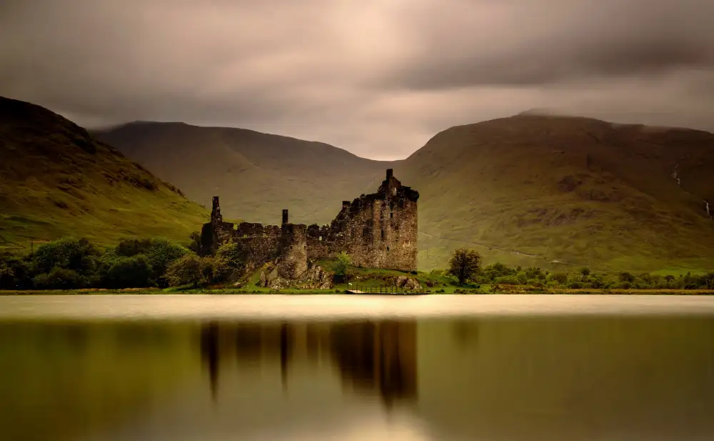 Jin, Jie: Hrad Kilchurn v dešti