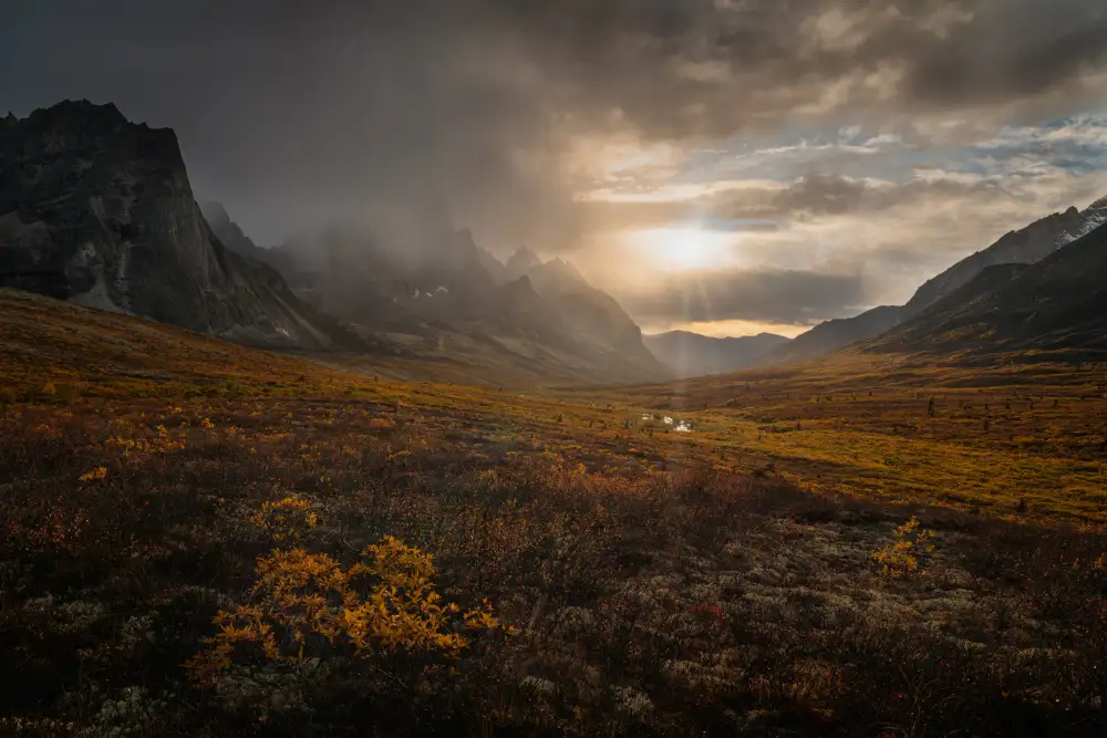 Wei, Willa: Tombstone Mountain