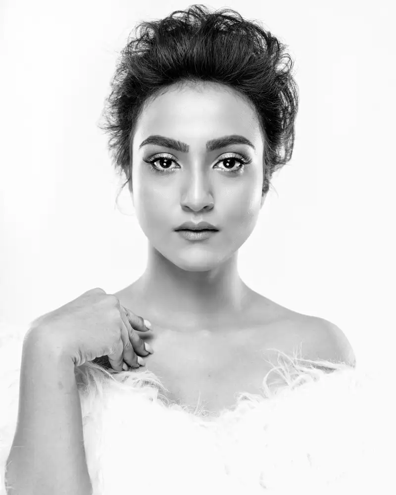 DAS, CHANDRA JAYATU: SCHÖNHEIT IN HIGH KEY 2
