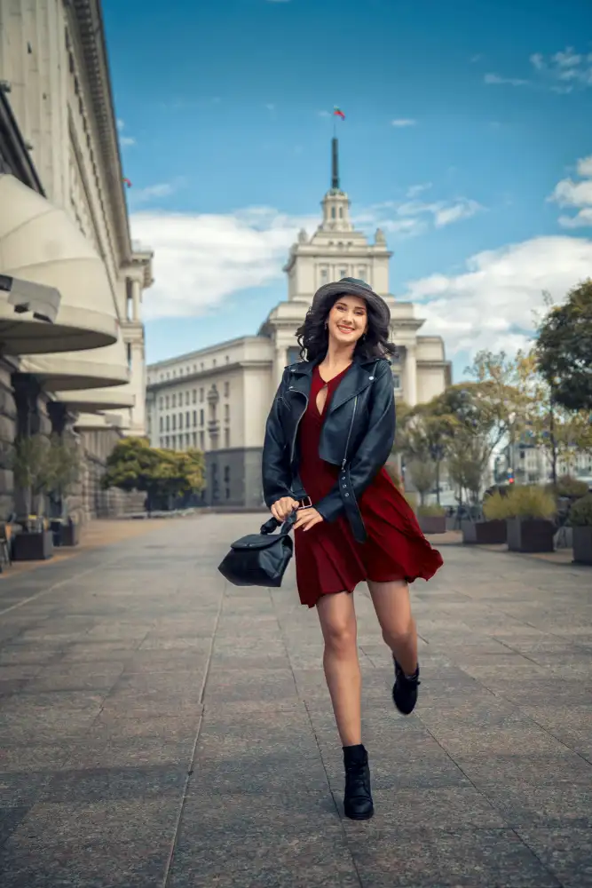Markova, Tanya: Monica