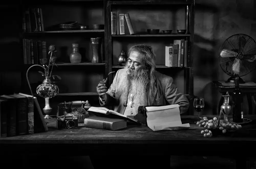 Bunjamin, Antonyus: Studying