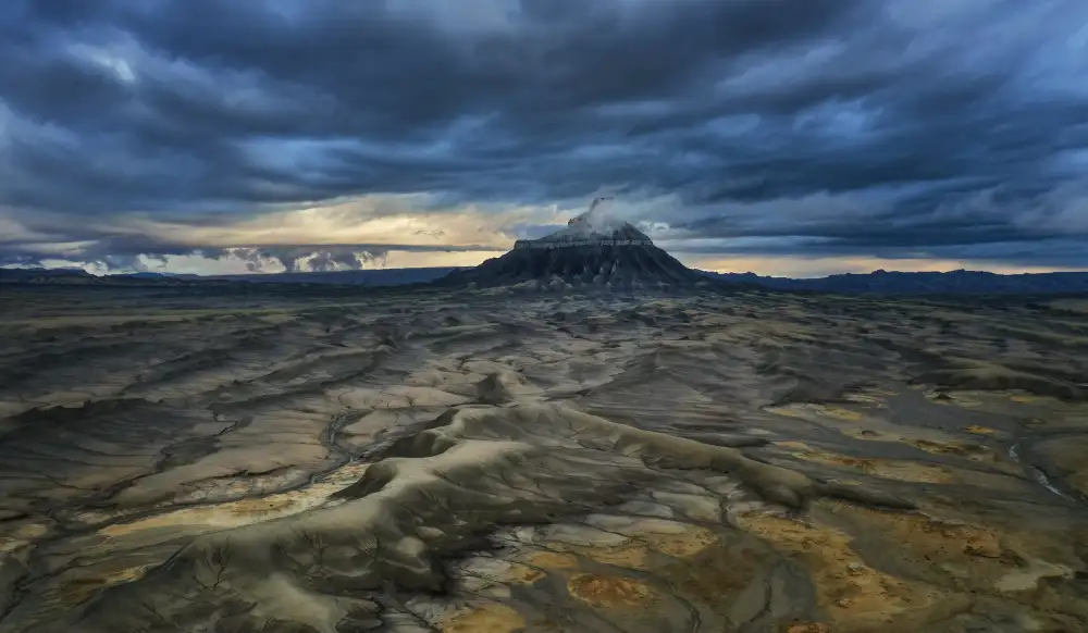 W, Joanna: Mattina nuvolosa a Factory Butte