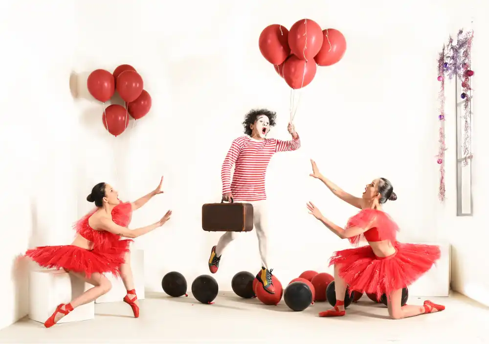 Aditya, Rawisyah: Clown volant