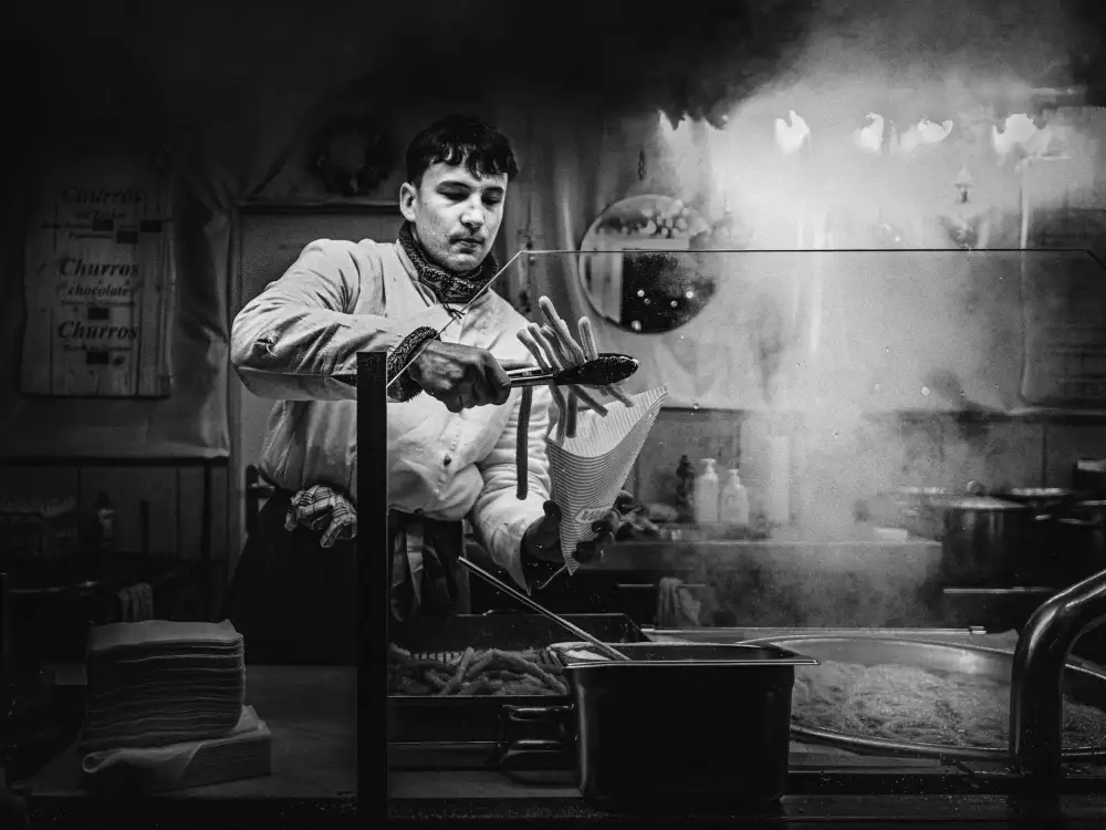 Yamamoto, Eiji: I churros stanno al vapore durante la notte