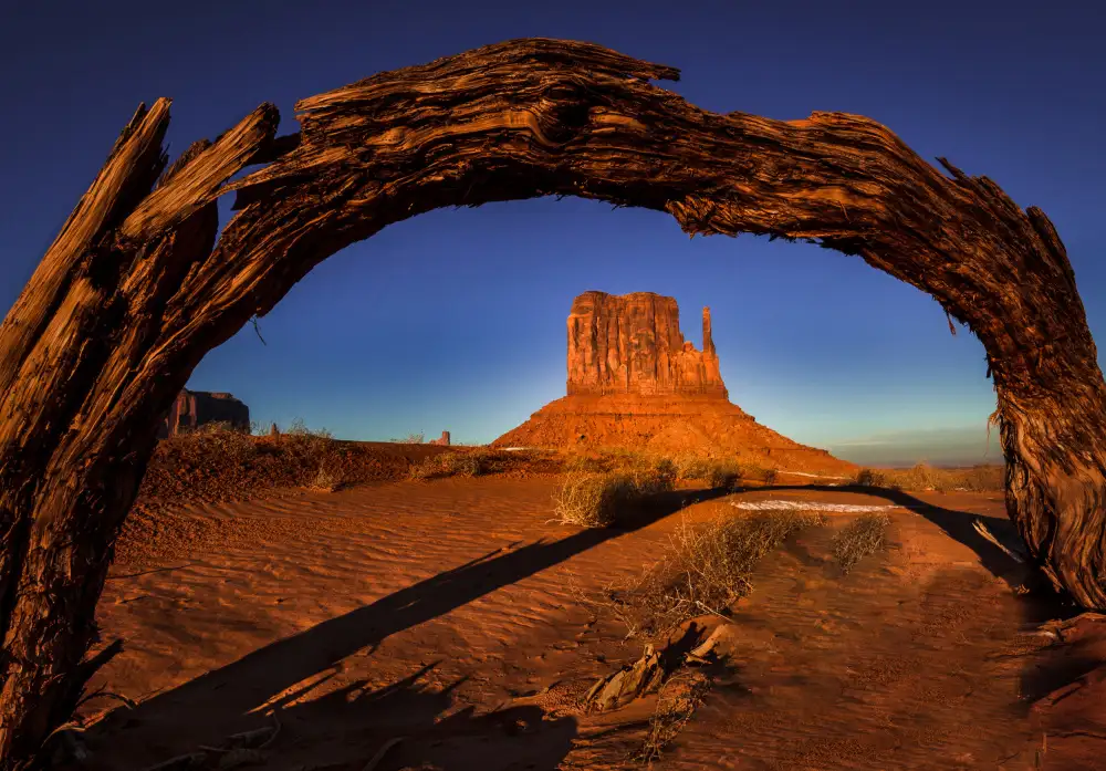 Li, Wanghan: Valle del Monumento
