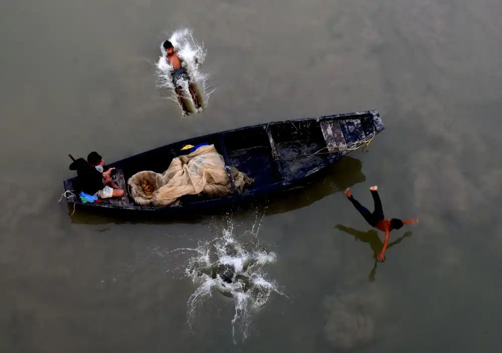 Mondal, Moumita: Il salto giocoso