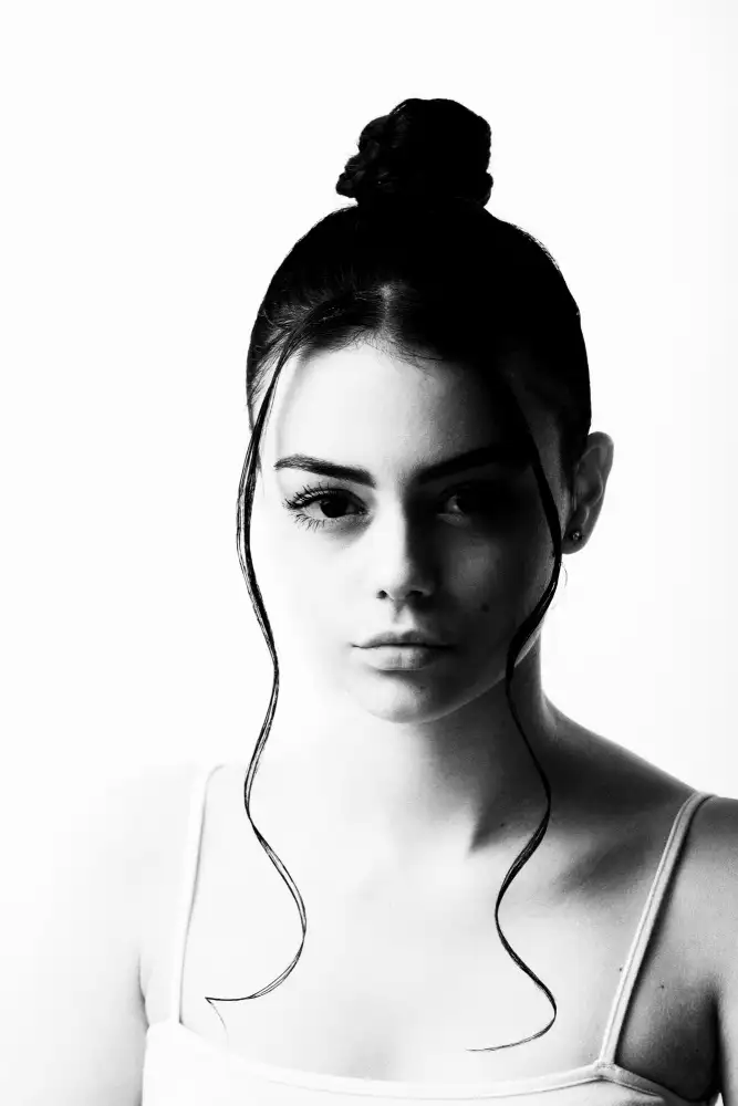 R, Bogdan Mihai: Cristina