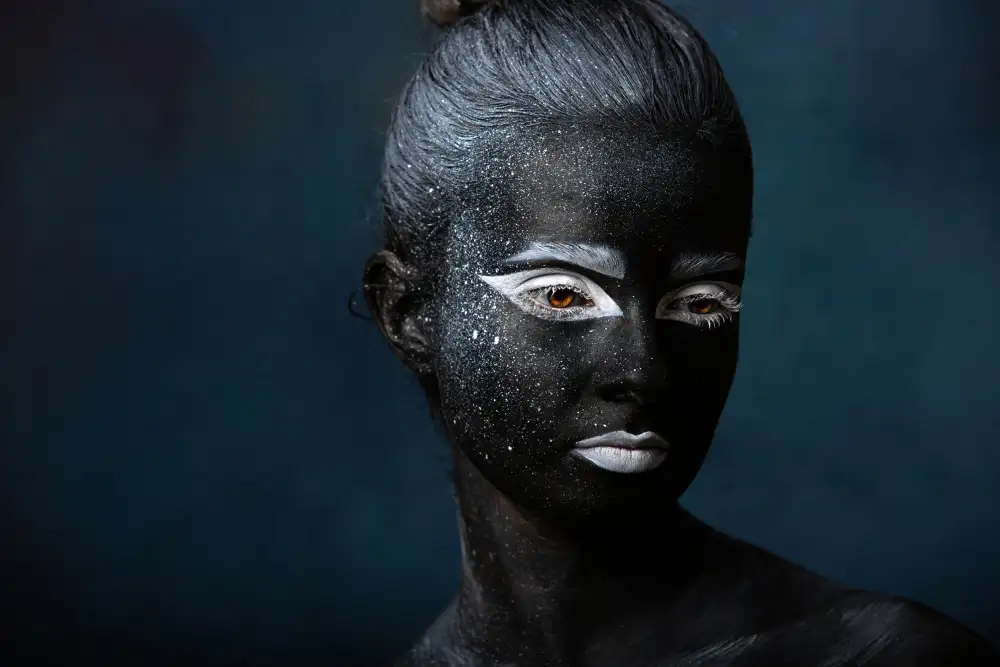 R, Bogdan Mihai: Isabel