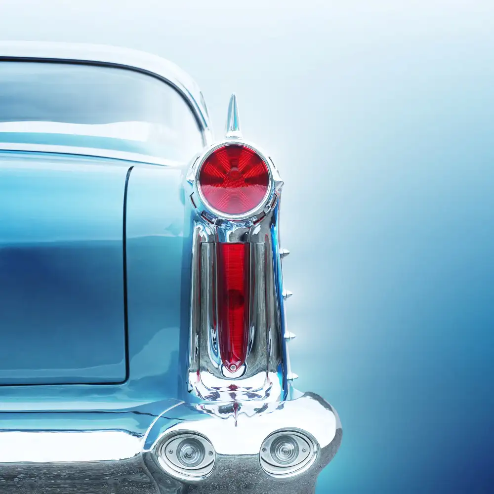 Gube, Beate: Auto d'epoca americana Super 88 1958 posteriore