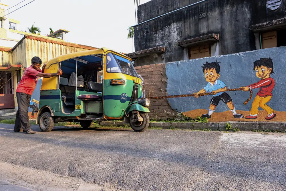 Majhi, Kumar Ajit: Città della gioia