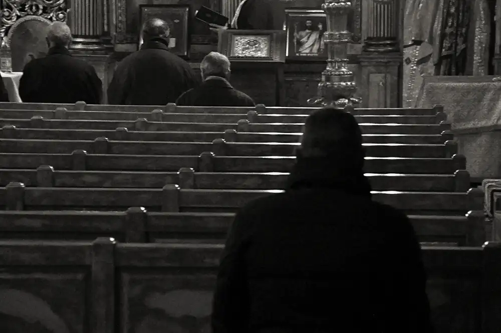 Gabor, Nicoleta: in modo silenzioso