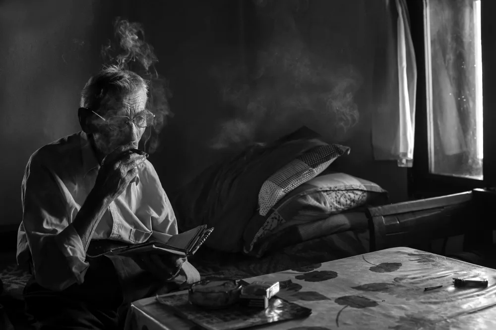 Roibu, Grigore: Fumeur