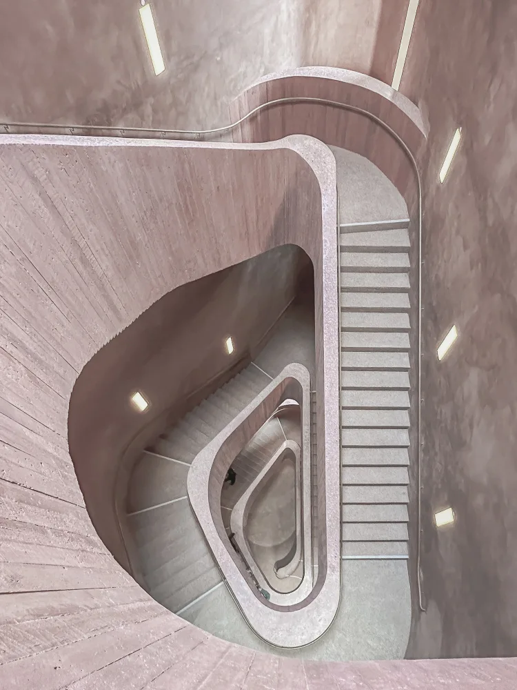 Neu, Mario: Treppe