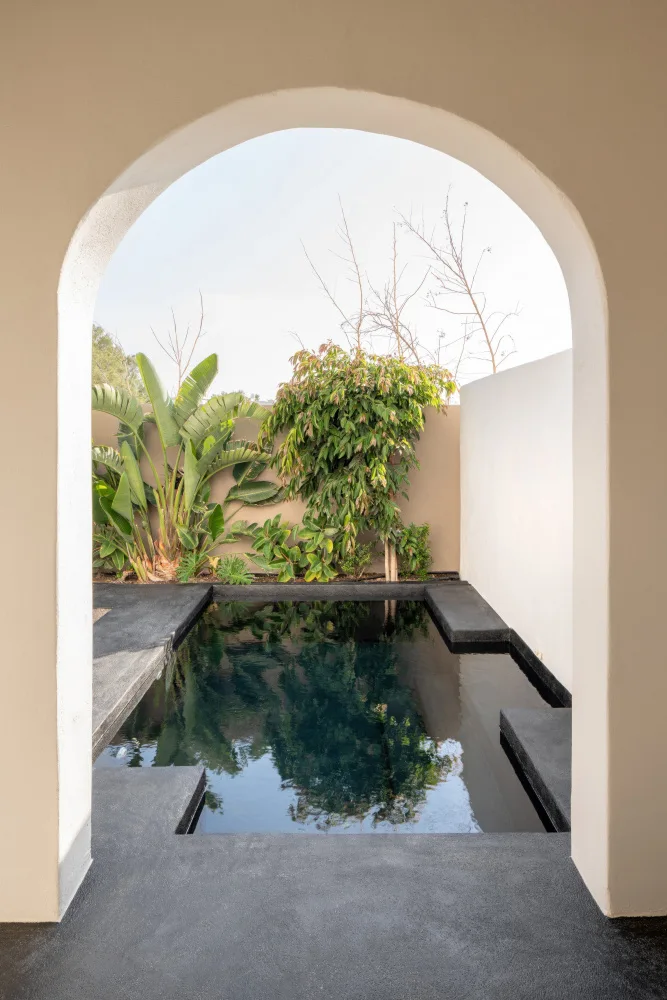 Minorstep: La piscina dell'Hotel Istoria