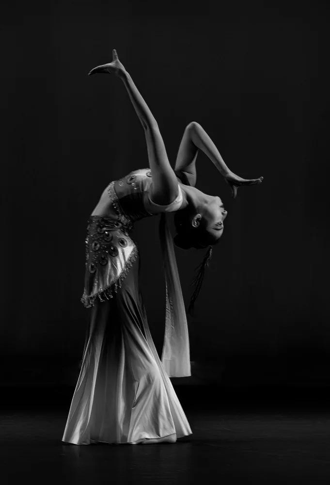 Wei, Rong: Danza del pavone