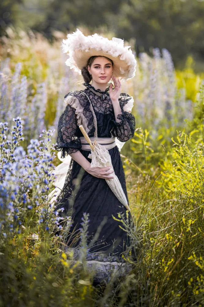 Markova, Tanya: estate
