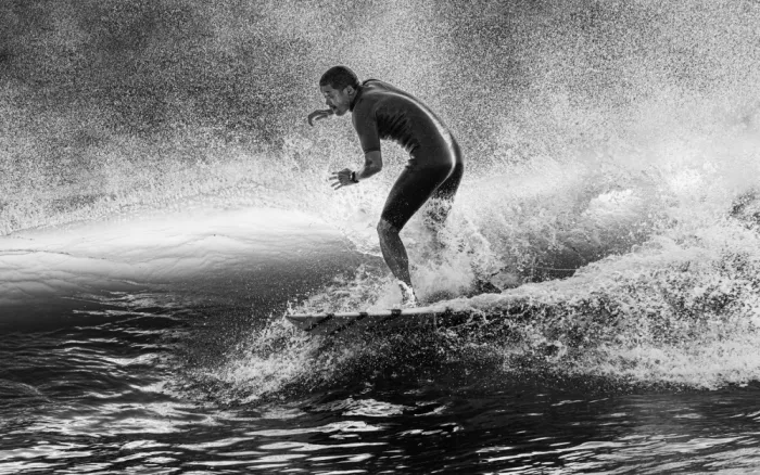 Hayama, Makihiko: Surfen