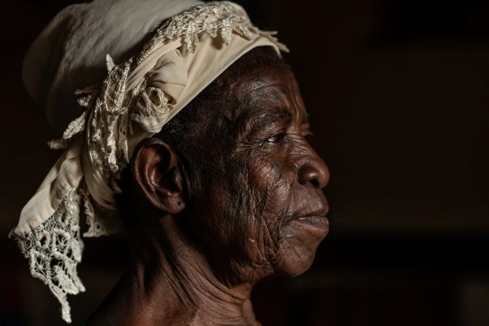 Spector, Corinne: africká žena