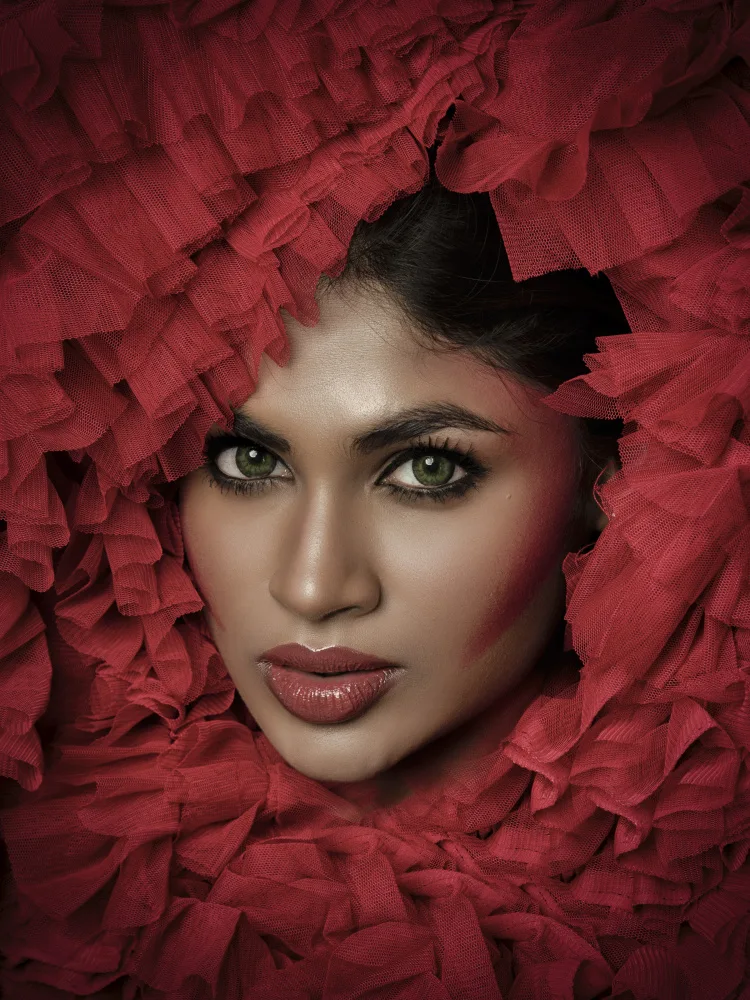 BHATTACHARYYA, PARTHA: BELLEZZA ROSSA