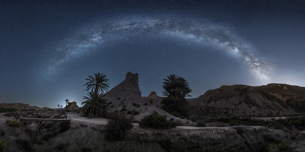 Guillen, Jose Manuel: Stelle nel deserto