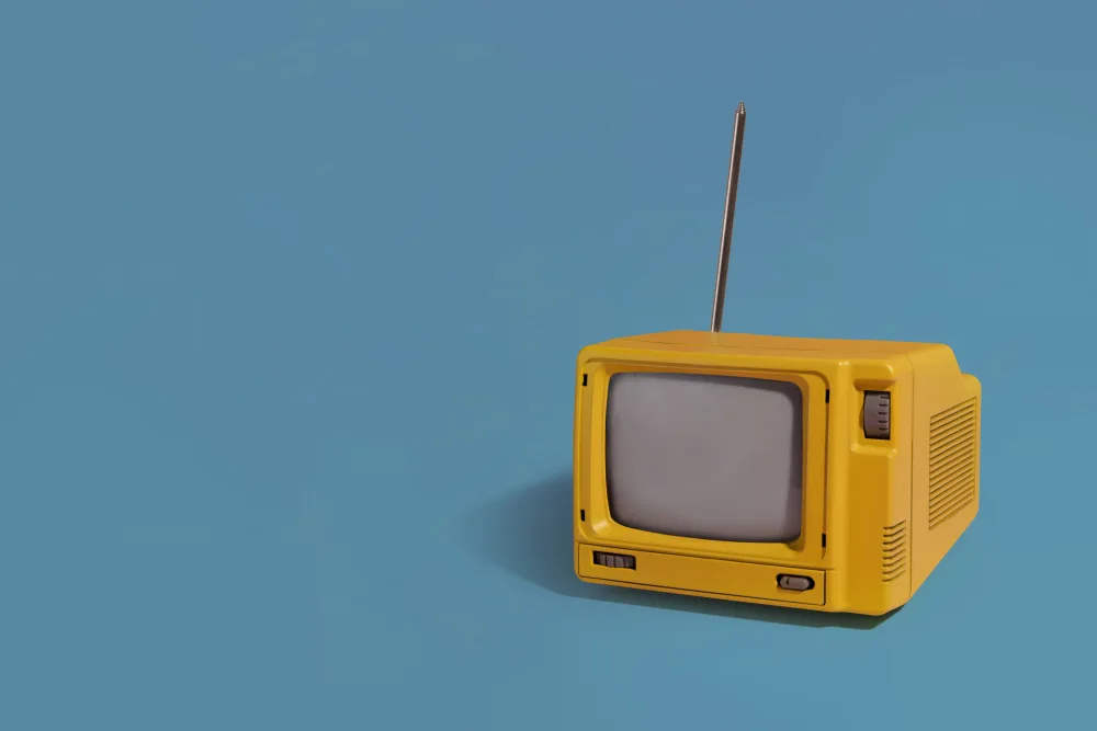 Ramiro, Julia: Televisione.1