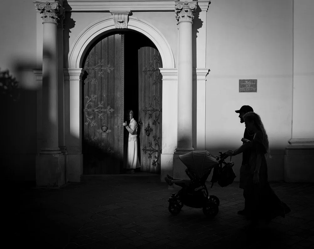 AFIAP, Uhrin Milan: Auf einem Spaziergang