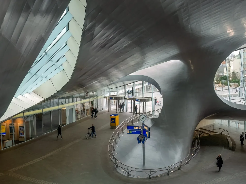 Goossens, Henk: Gare centrale d'Arnhem