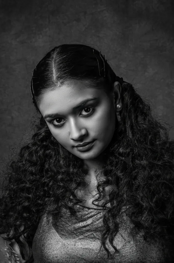 PARTHA BHATTACHARYYA: A BEAUTIFUL FACE | Portraits | Photographs 