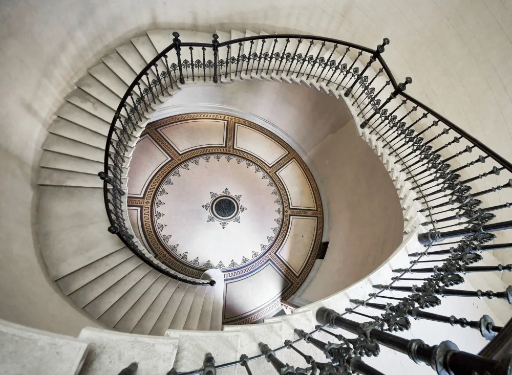 Reichert, Renate: Looking down