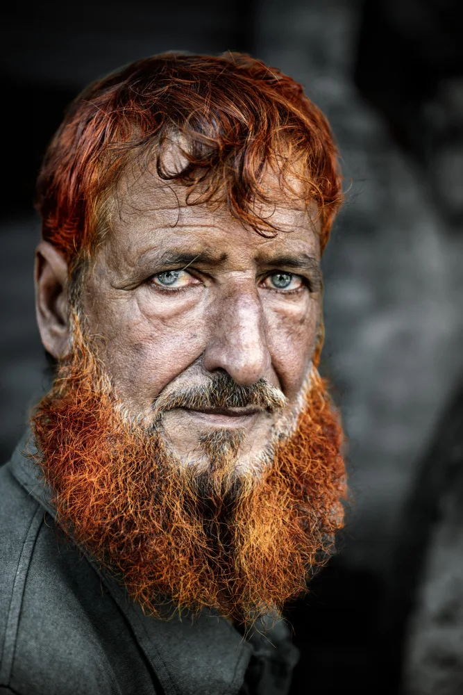 Cole, Trevor: Uomo di Lahore