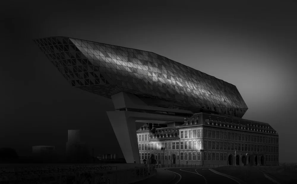 Orden, van Arthur: Edificio portuario de Amberes