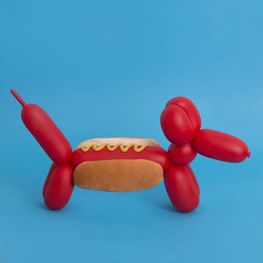 Ramiro, Julia: Perro caliente con globos