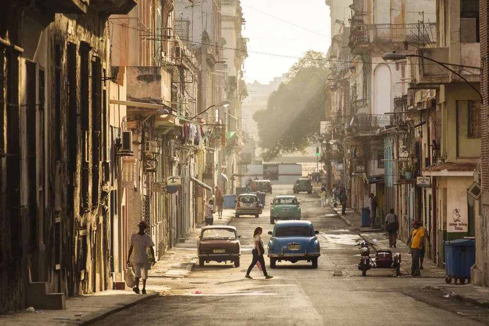 Mirica, Dan: Strade dell'Avana,Cuba