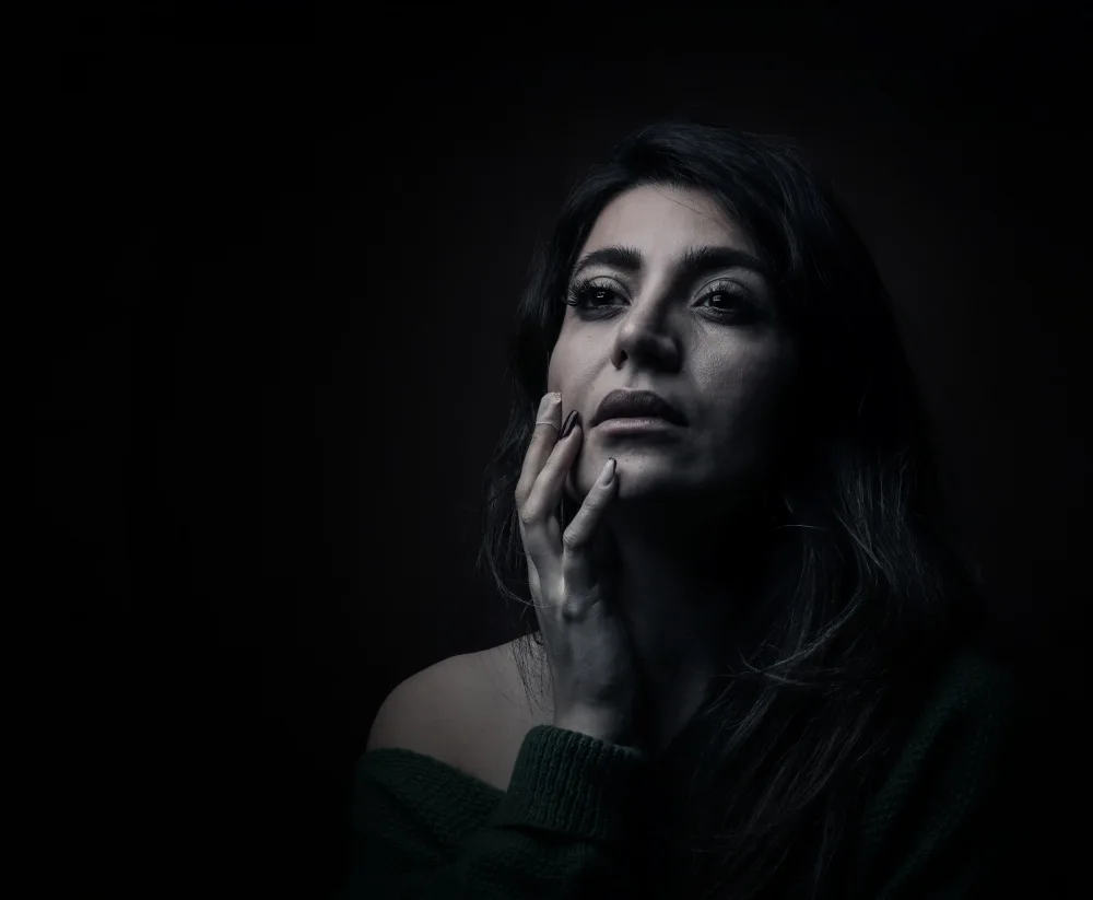 Hasheminasab, Moein: Ragazza persiana