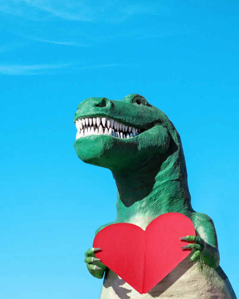 Windeknecht, Tom: Tyrannosaurus Rex s červeným papírovým srdcem