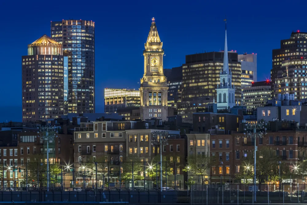 Viola, Melanie: BOSTON-Abendskyline von North End und Finanzviertel