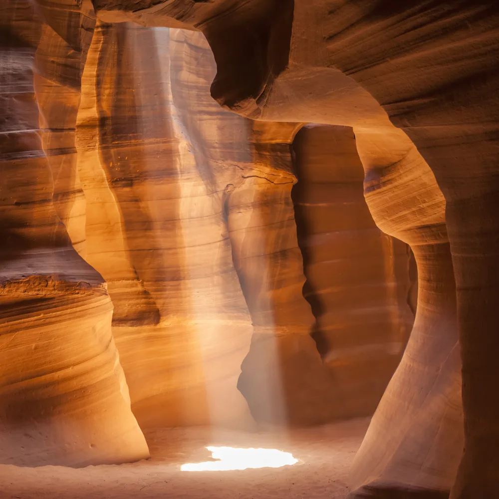 Viola, Melanie: ANTELOPE CANYON Lichtstrahl