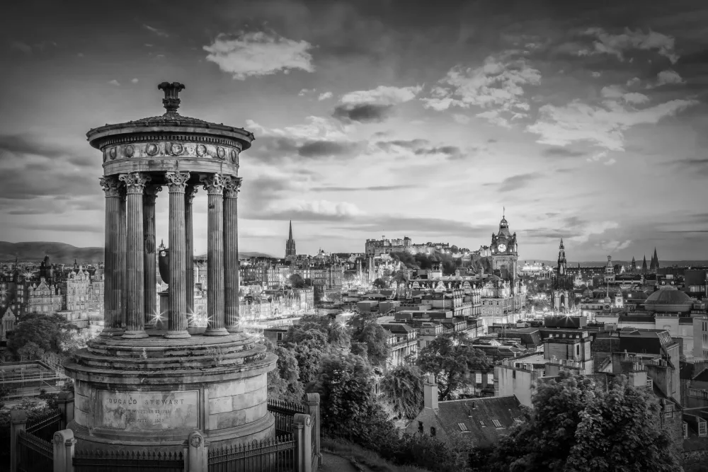 Viola, Melanie: Abendstimmung in Edinburgh - Monochrom
