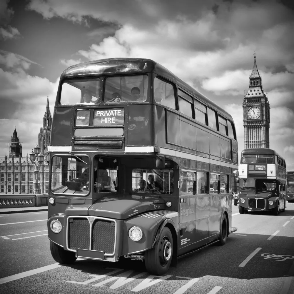 Viola, Melanie: LONDON Klassische Straßenszene